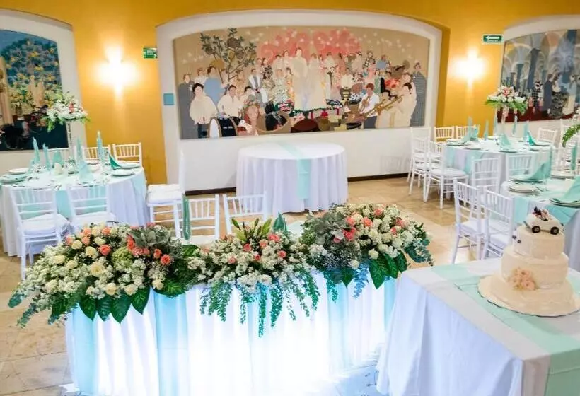 ホテル Real De Naturales