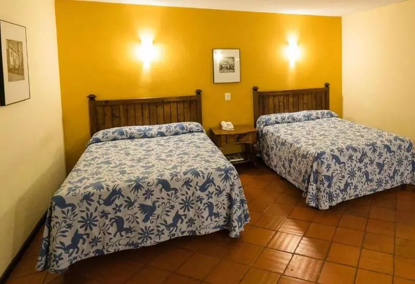 ホテル Real De Naturales