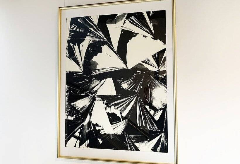 هاستل Cactus Inn