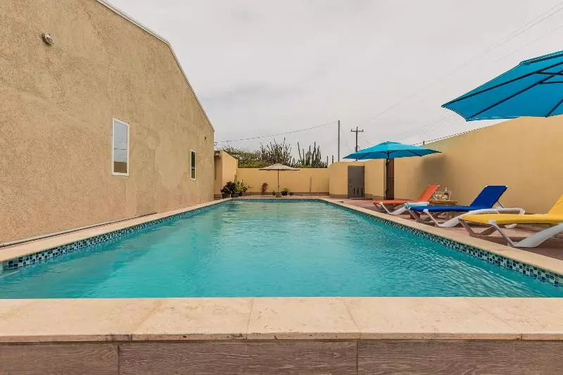 هاستل Rooi Santo Apartments