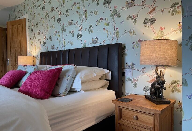 تختخواب و صبحانه Lancasters Cottage