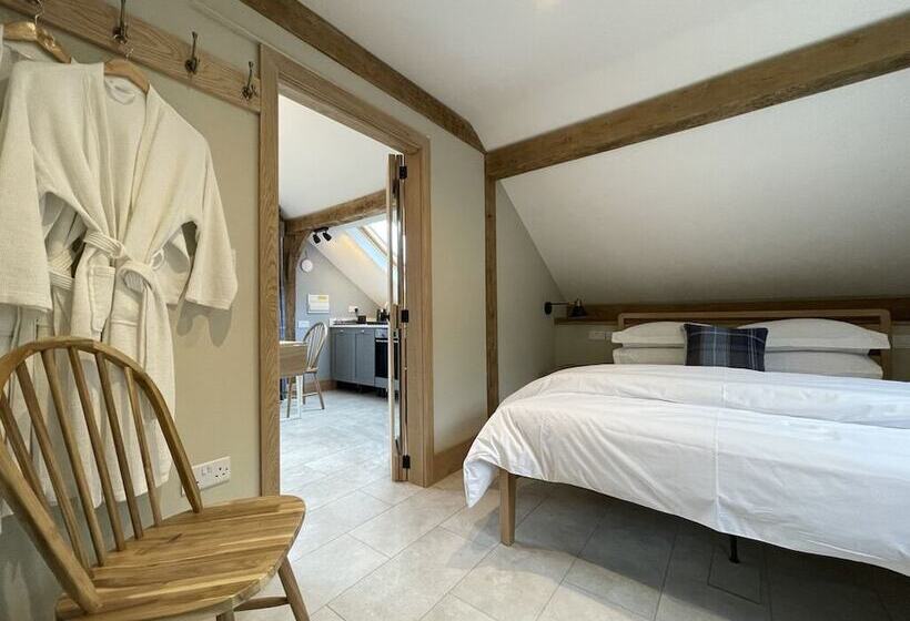 تختخواب و صبحانه Lancasters Cottage