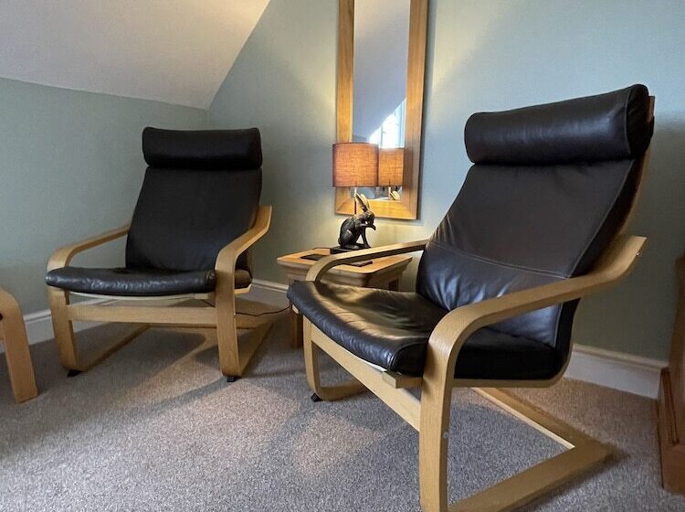 تختخواب و صبحانه Lancasters Cottage