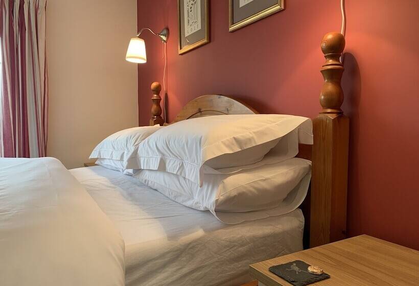 تختخواب و صبحانه Lancasters Cottage