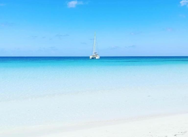 تختخواب و صبحانه Toga Guest House