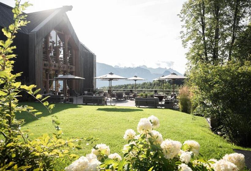 Отель Adler Lodge Ritten