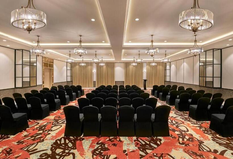 فندق Lemon Tree Premier New Town Kolkata