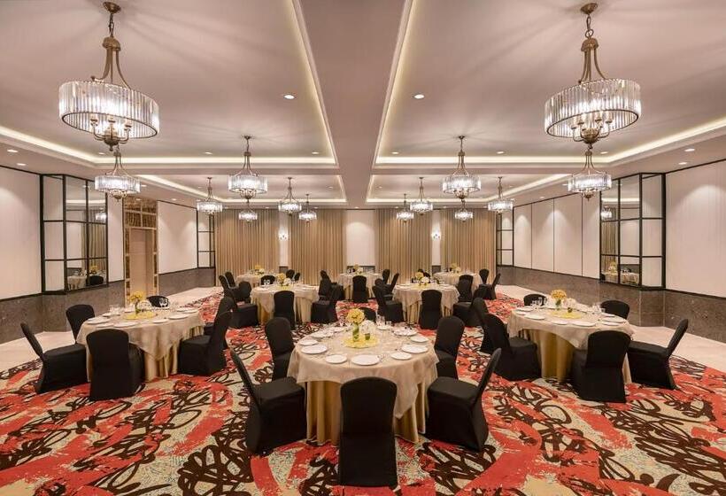 فندق Lemon Tree Premier New Town Kolkata