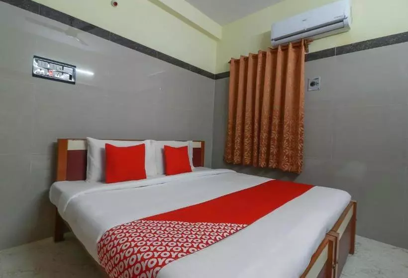 Hotelli Spot On 49005 Nandhini Residency