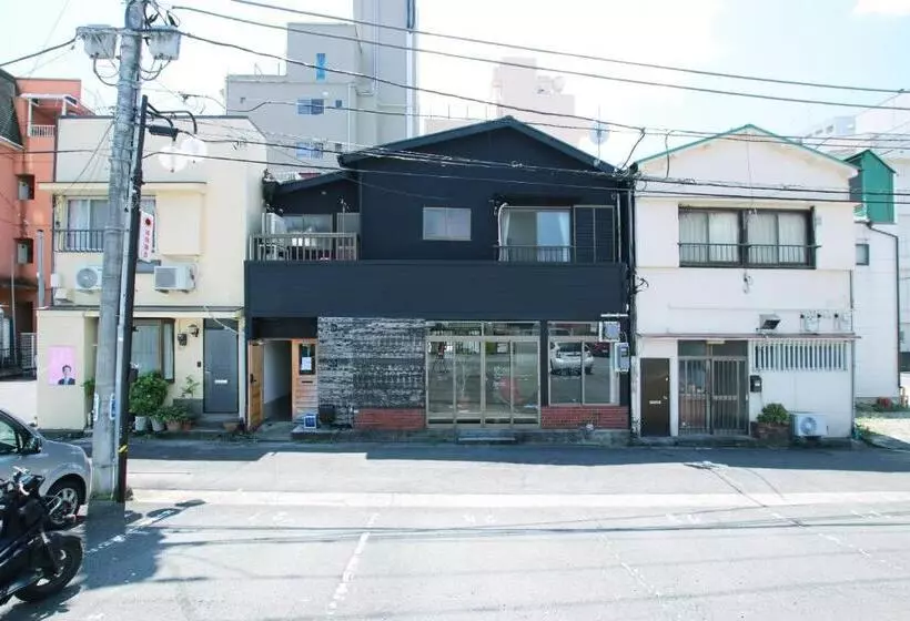 Atelier & Hostel Nagaisa Ura