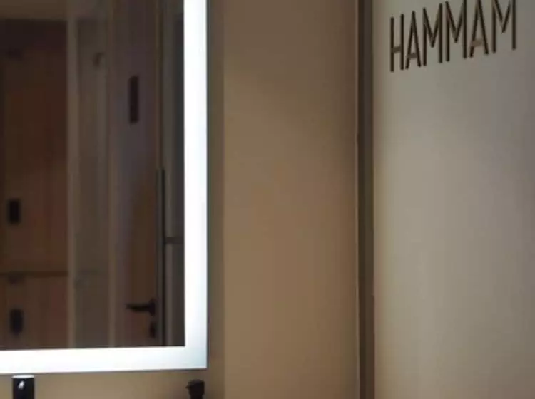 Hotelli Splendid Hôtel & Spa