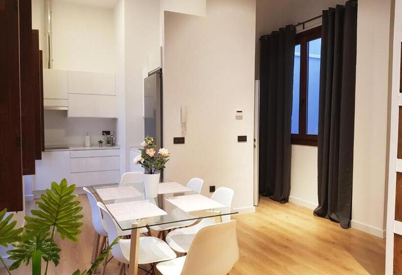 Apartamentos Granada Deluxe 3000