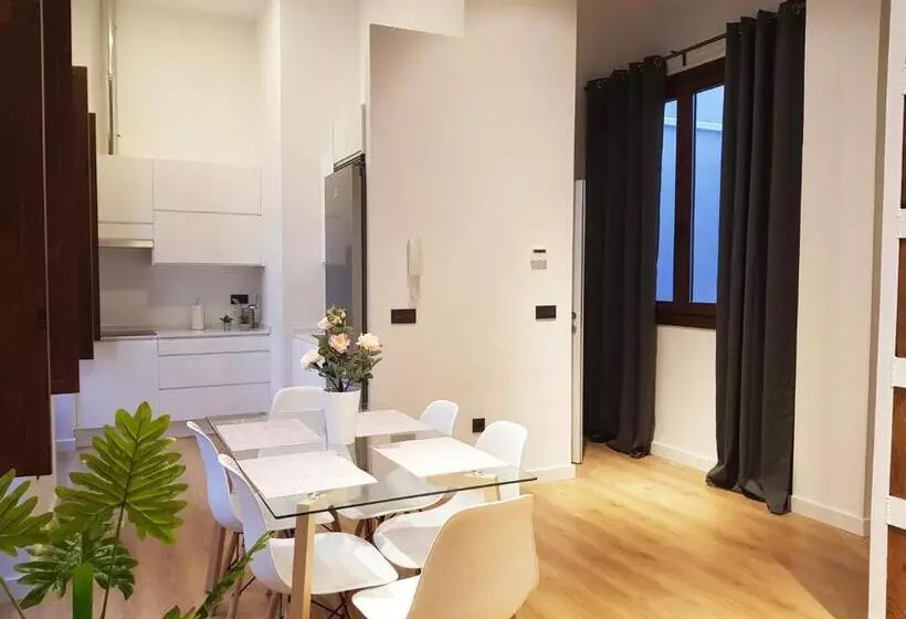 Apartamentos Granada Deluxe 3000