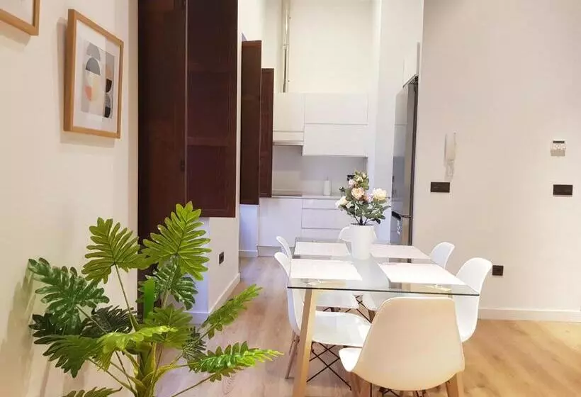 Apartamentos Granada Deluxe 3000