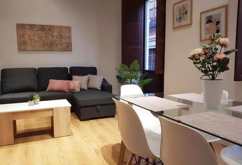 Apartamentos Granada Deluxe 3000