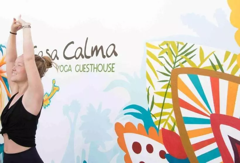 Hostelli Casa Calma Yoga Guesthouse