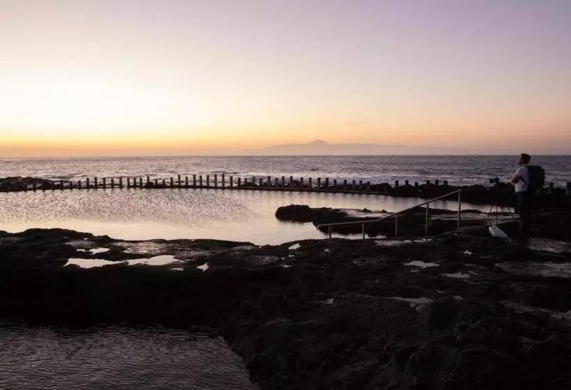 Hostelli Casa Calma Yoga Guesthouse