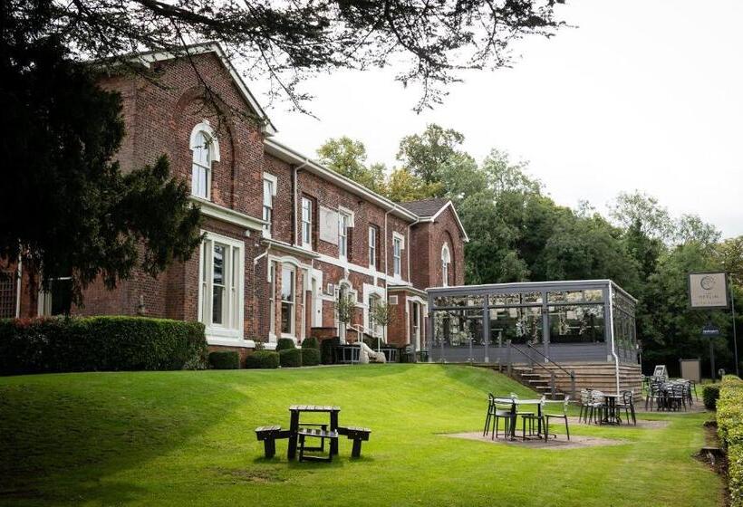 호텔 The Merlin By Innkeeper S Collection