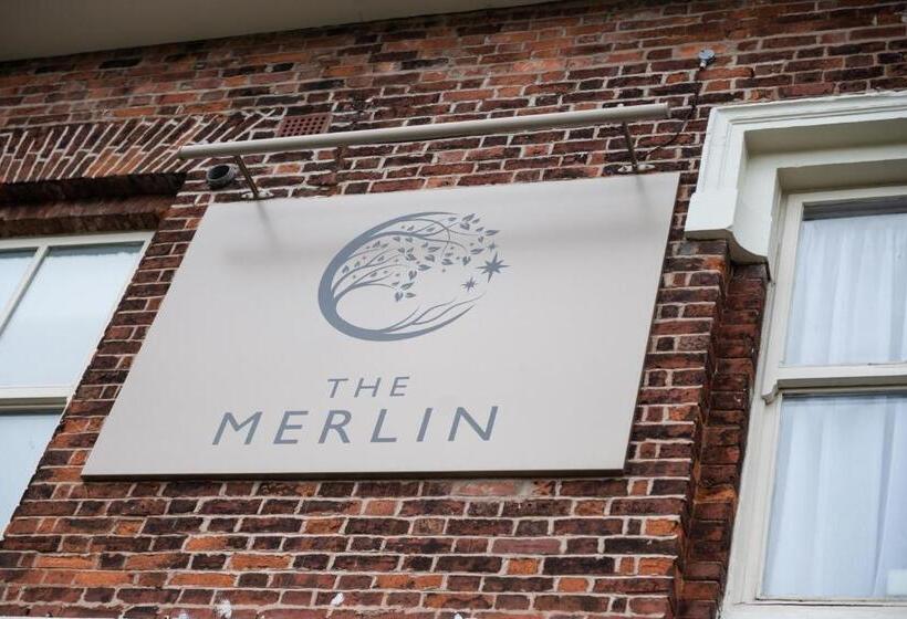 호텔 The Merlin By Innkeeper S Collection