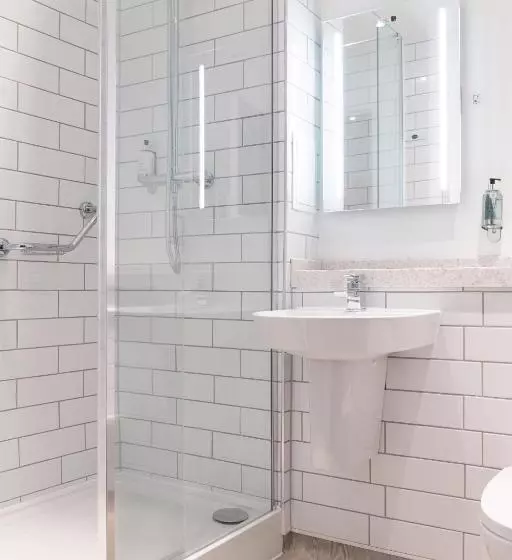 Hotelli The Merlin By Innkeeper S Collection