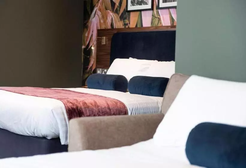 Hotelli The Merlin By Innkeeper S Collection