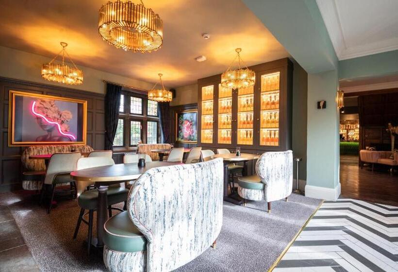 هتل The Pine Marten By Innkeeper S Collection