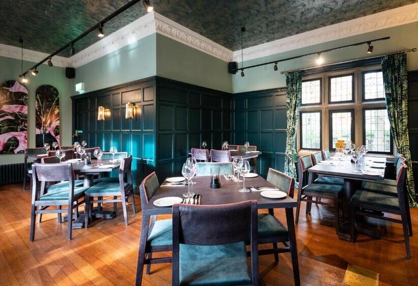 هتل The Pine Marten By Innkeeper S Collection