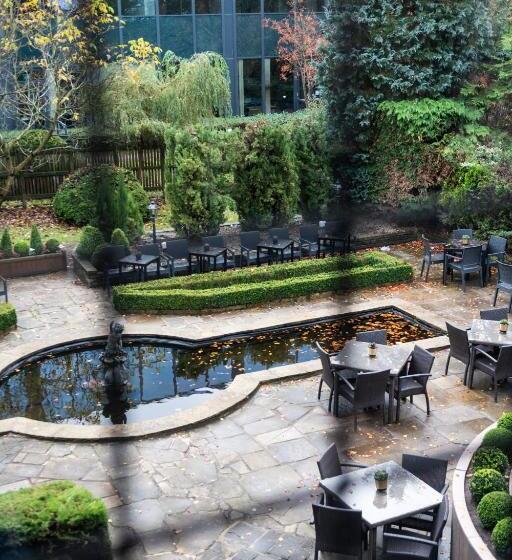 هتل The Pine Marten By Innkeeper S Collection