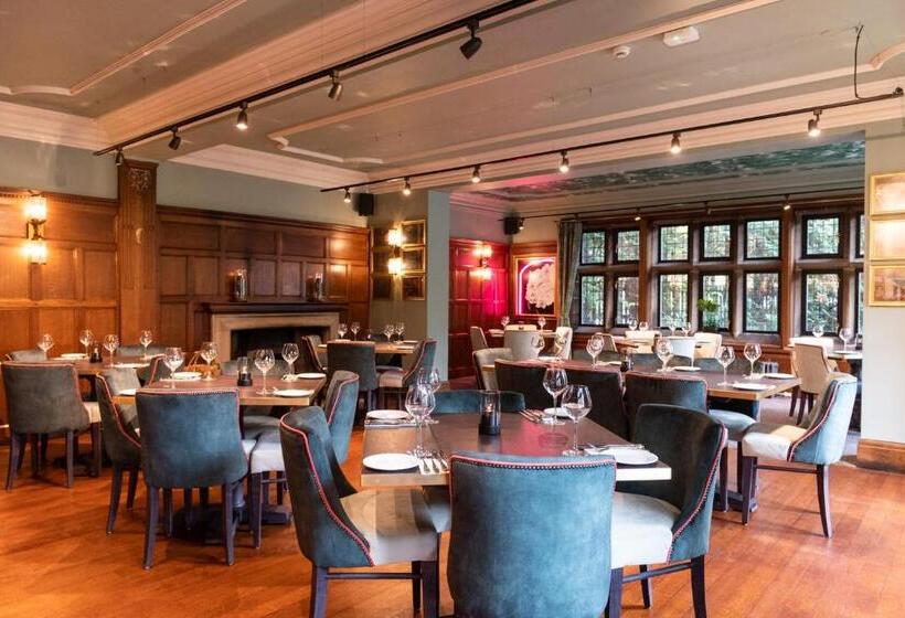 هتل The Pine Marten By Innkeeper S Collection