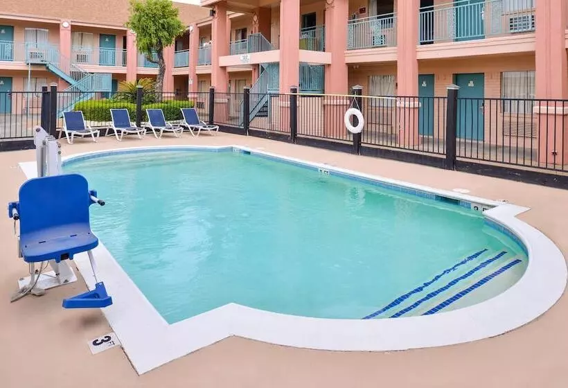 호텔 Americas Best Value Inn Clute