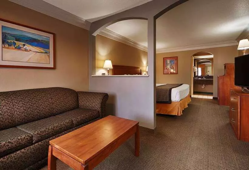 בית מלון כפרי Best Western Angleton Inn