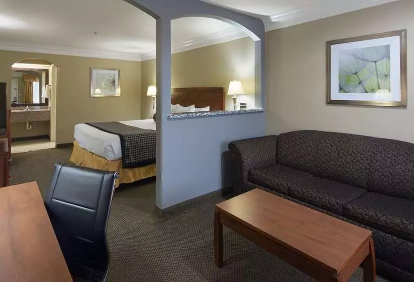 בית מלון כפרי Best Western Angleton Inn