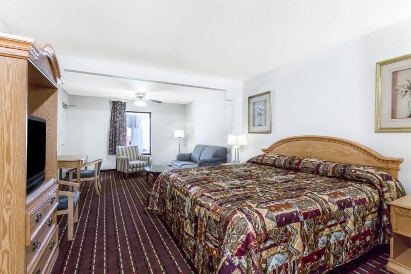 Szálloda Brentwood Inn & Suites