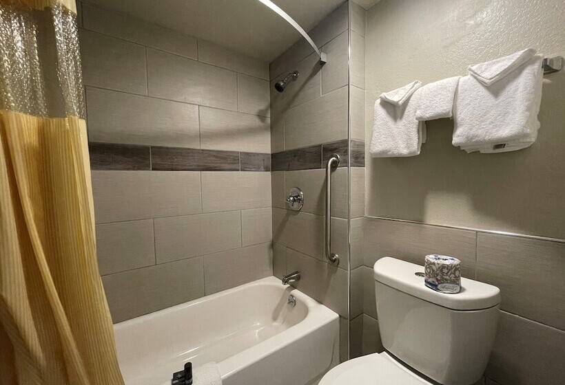 Отель Days Inn By Wyndham Barstow