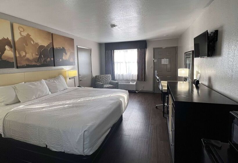 酒店 Days Inn & Suites By Wyndham   Canton First Monday Trade Days