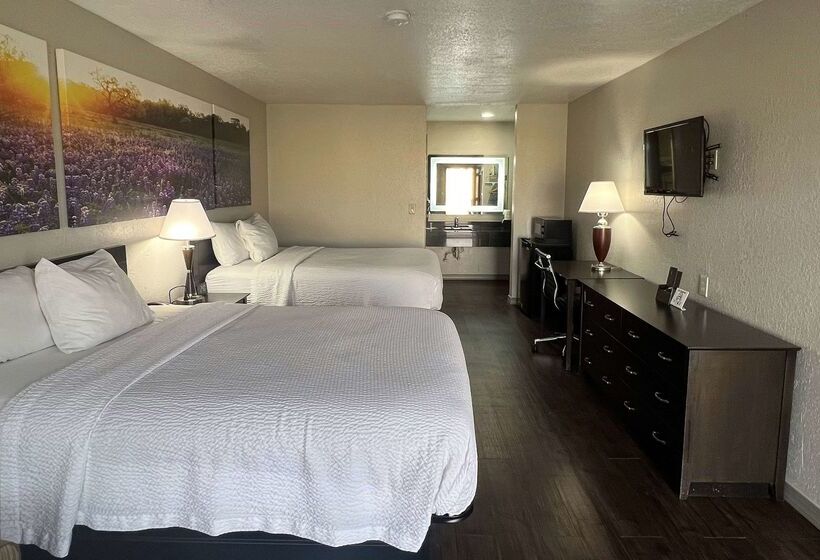 酒店 Days Inn & Suites By Wyndham   Canton First Monday Trade Days