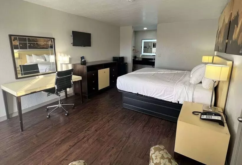 酒店 Days Inn & Suites By Wyndham Canton First Monday Trade Days