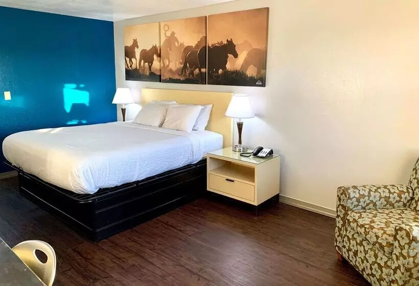 酒店 Days Inn & Suites By Wyndham Canton First Monday Trade Days