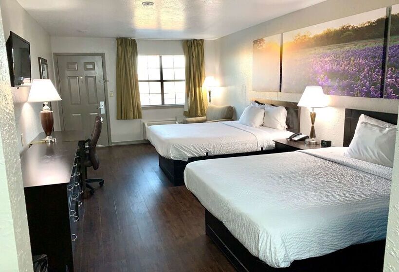 酒店 Days Inn & Suites By Wyndham   Canton First Monday Trade Days