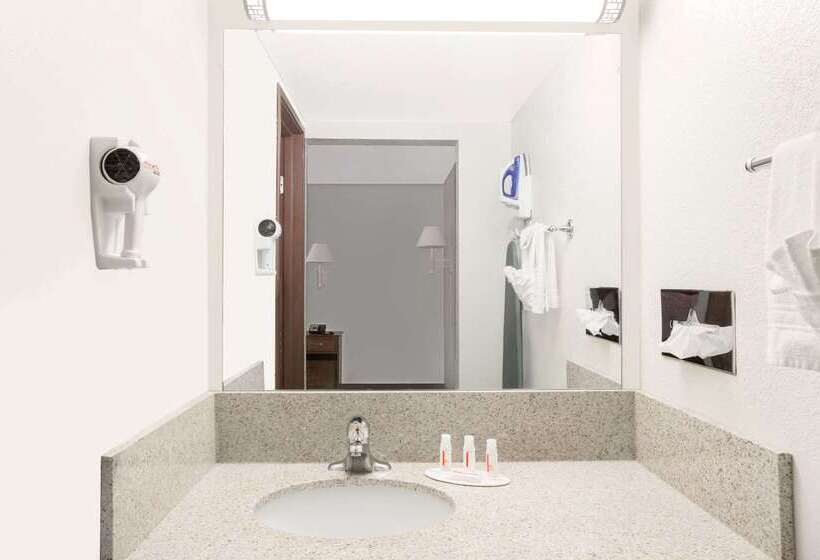 Отель Days Inn By Wyndham Casper