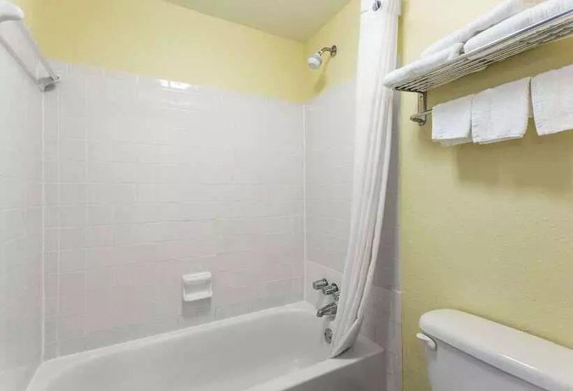 ホテル Days Inn By Wyndham Dickson