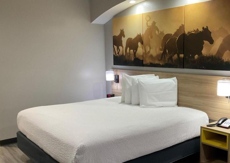 هتل Days Inn By Wyndham Humble/houston Intercontinental Airport