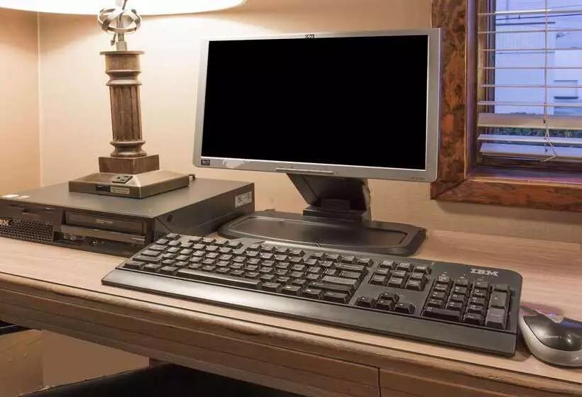 Отель Days Inn By Wyndham West Allis/milwaukee