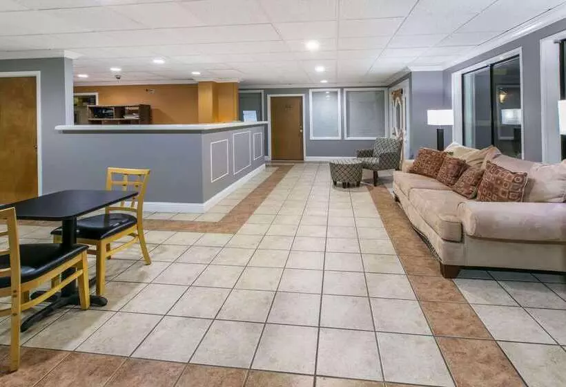 호텔 Knights Inn Longview