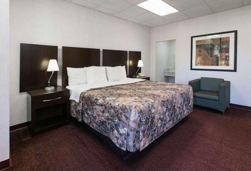 هتل Knights Inn Longview