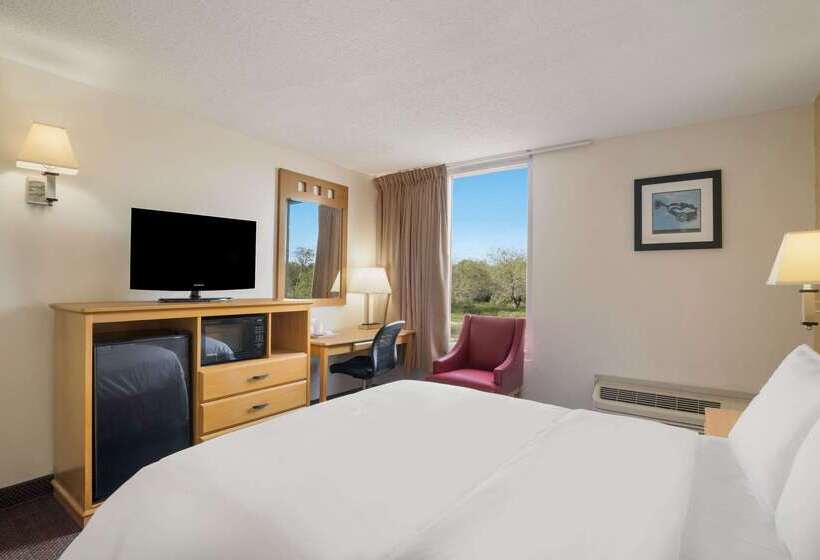 فندق Quality Inn