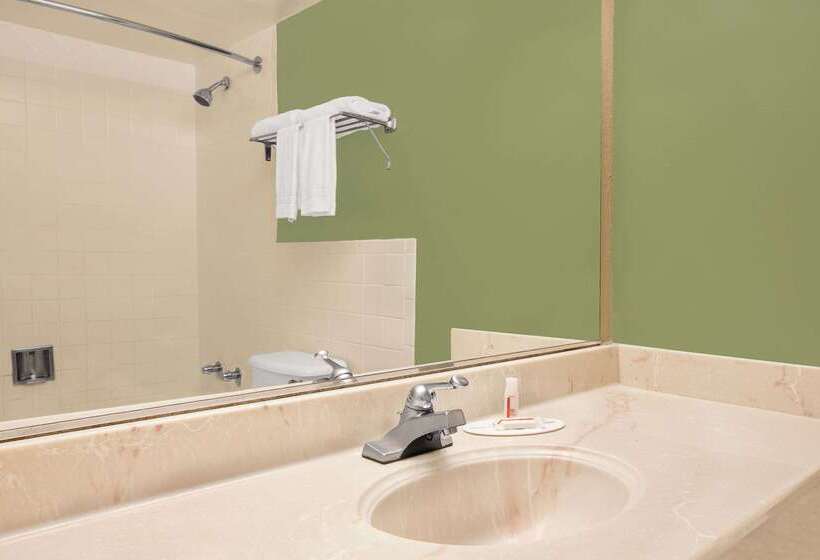 酒店 Super 8 By Wyndham Grand Prairie North