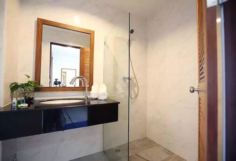 ホテル The Restique Apartment