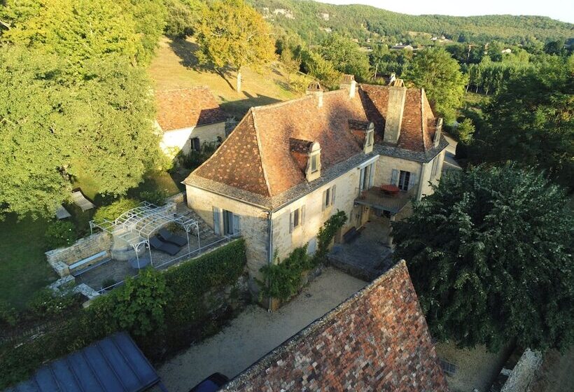 פנסיון La Maison D Alice