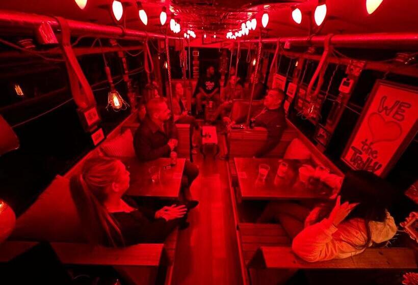 Pensjonat Painted Lady Bed & Brew